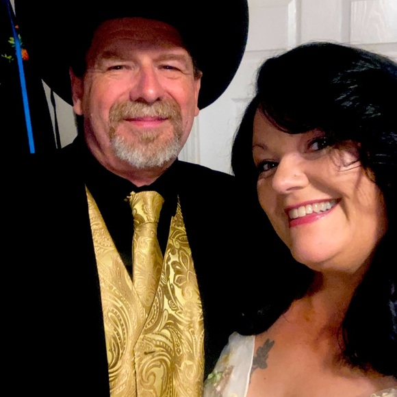 Meet your Posher, Ronald - Picture 2 of 2